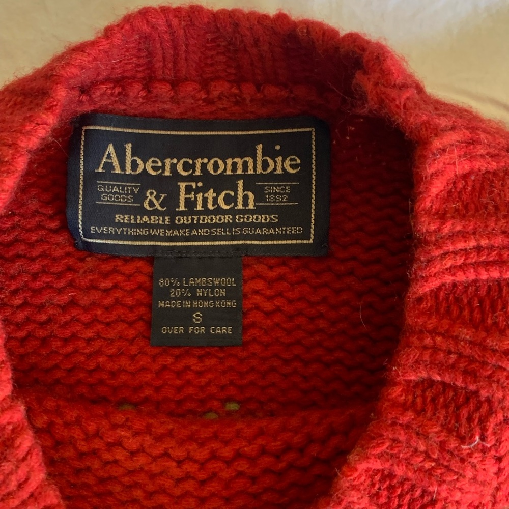 Red sweater - Picture 2 of 2